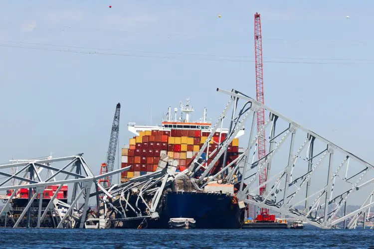 Quinta vitima do colapso da ponte de Baltimore e resgatada