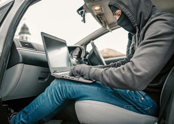 Regulamentações de segurança cibernética: os carros não conformes são mais vulneráveis?