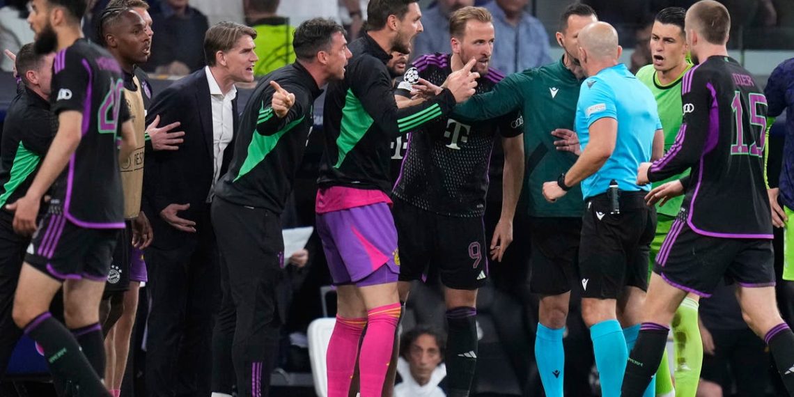 Thomas Tuchel se irrita com a 'decisão desastrosa' de descartar a chance tardia do Bayern