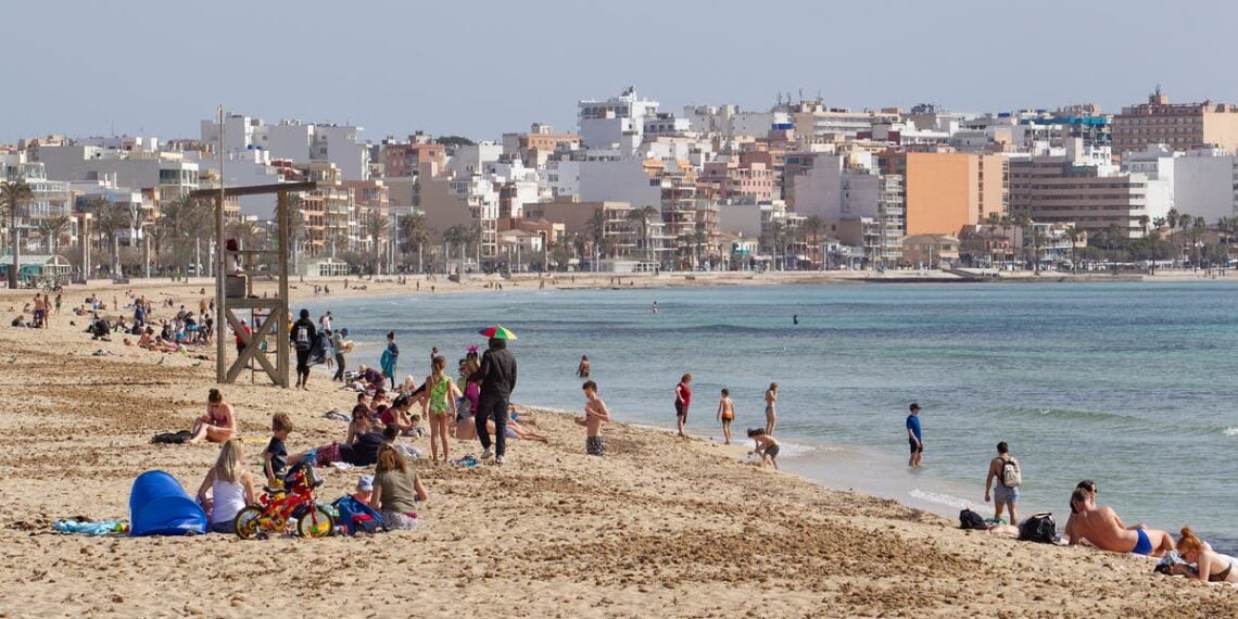 Quatro mortos e 27 feridos após desabamento de restaurante em Maiorca