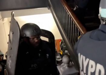 New video shows what happened when NYPD entered Hamilton Hall