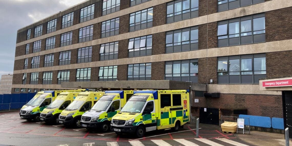 Ataque cibernético do NHS causando caos em Londres atinge outros hospitais no Reino Unido