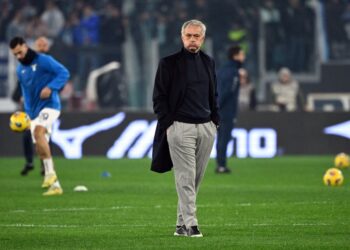 José Mourinho retorna à gestão com nomeação surpreendente confirmada