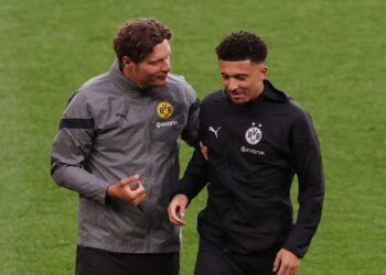 O técnico do Borussia Dortmund, Edin Terzic, faz uma previsão ousada sobre o futuro de Jadon Sancho