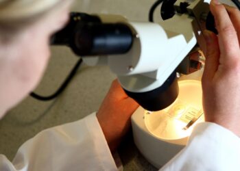 Teste de saliva para câncer de próstata aumenta esperanças para homens com risco genético de doença