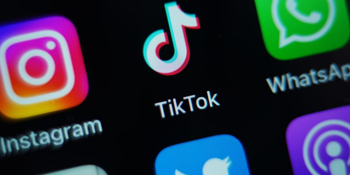 Uso do TikTok pode levar a maior risco de transtornos alimentares, sugere estudo