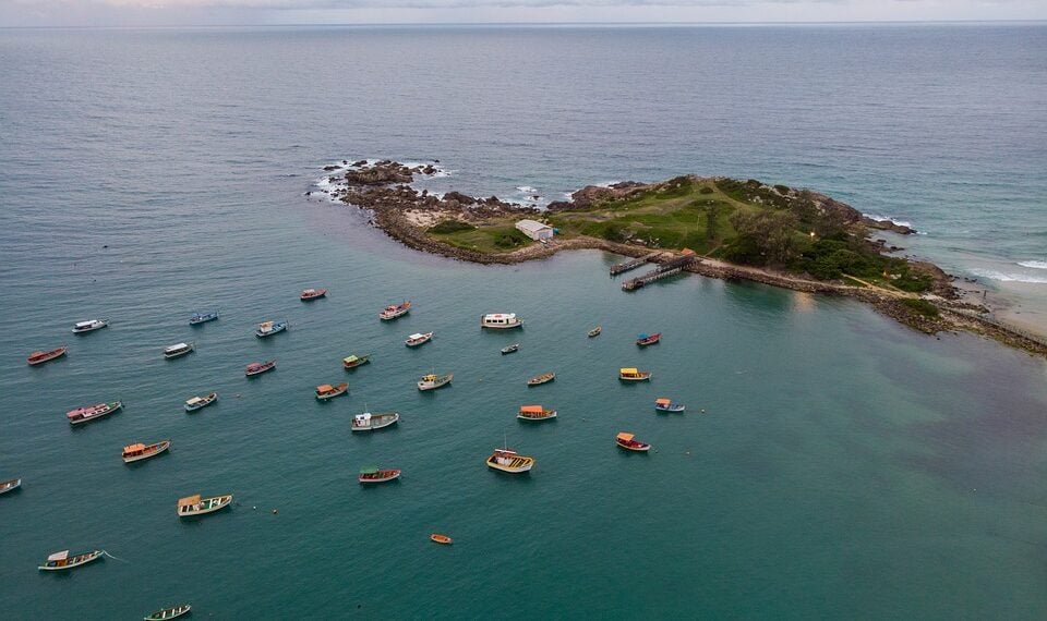 Praia de Florianópolis é a mais poluída do país, revela raio-x do litoral - UOL Confere