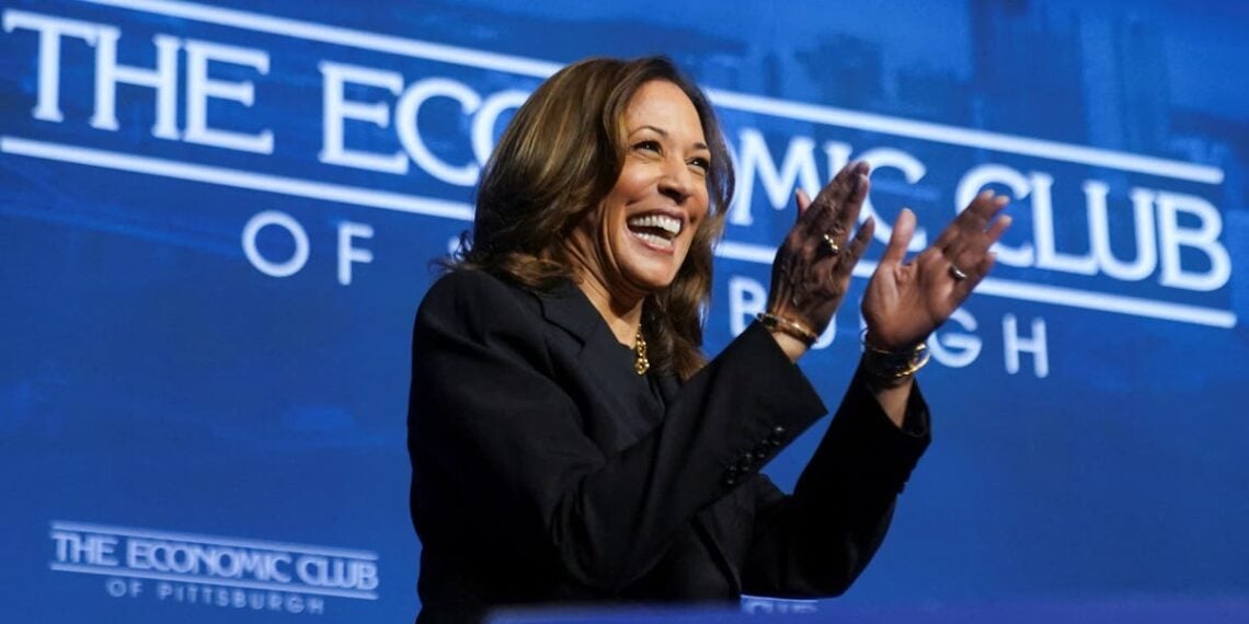 Kamala Harris faz importante discurso econômico enquanto a vantagem de Trump sobre o assunto diminui: atualizações ao vivo