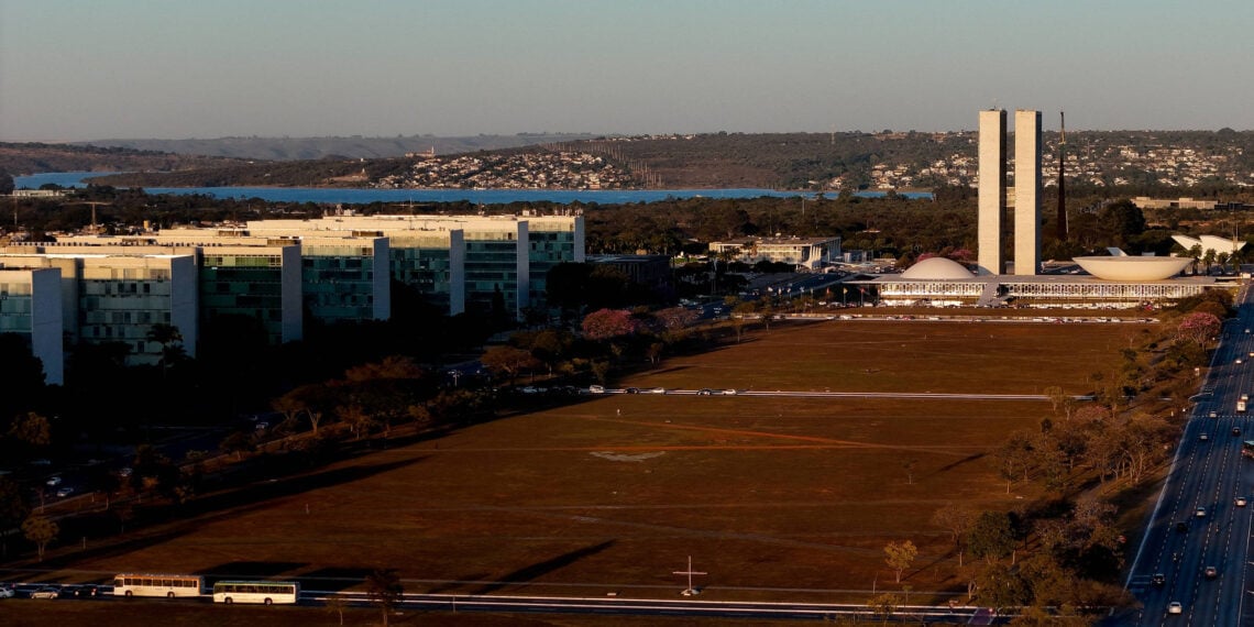 Evento reúne ministros do STF e políticos em Roma, e gastos públicos com viagens superam R$ 144 mil - UOL