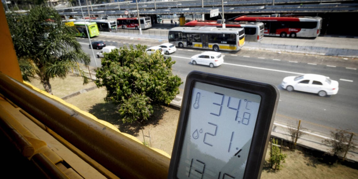 Oitava onda de calor pode terminar com novo recorde de temperatura em SP - UOL