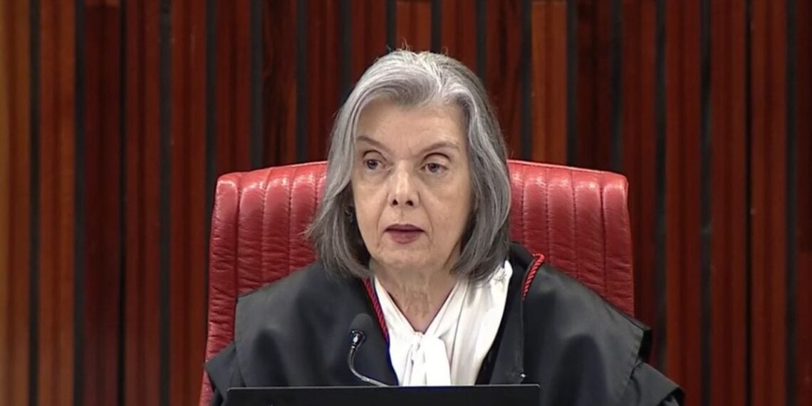 'Brasil não é quintal de ninguém', diz ministra do STF Cármen Lúcia sobre suspensão do X - G1