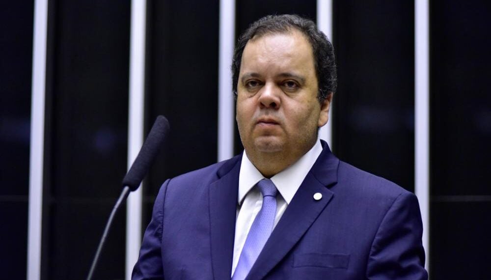 Elmar Nascimento desiste da prefeitura depois de Brito - Revista Oeste