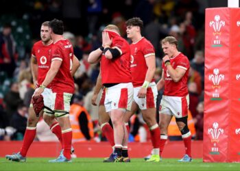 Warren Gatland responde à crise no País de Gales com quatro mudanças para o confronto na África do Sul