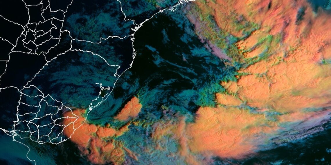 Biguá se forma como o primeiro ciclone subtropical no RS em dois anos - MetSul.com