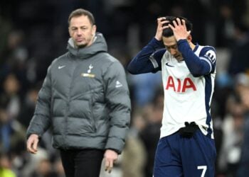 A comédia de erros do Tottenham deixa dúvidas sobre o futuro de Ange Postecoglou