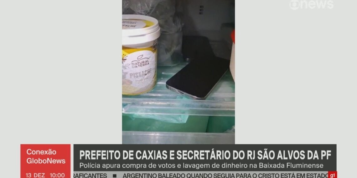 PF apreende celulares no freezer da casa de Netinho Reis, prefeito eleito em Caxias, durante operação na Baixada Fluminense - G1