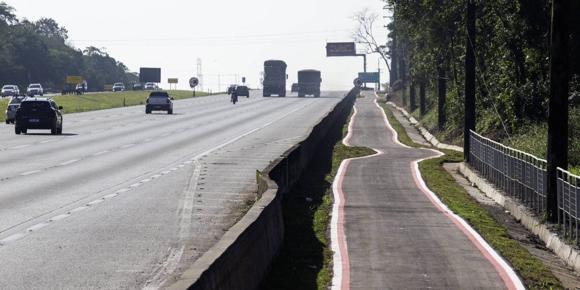 GCM tenta impedir roubo de moto na rodovia dos Imigrantes e vítima é morta - UOL