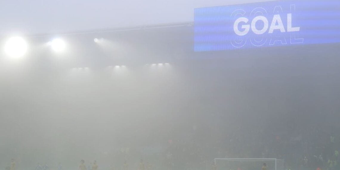 Leicester se revolta contra o QPR em meio a uma névoa espessa no King Power Stadium