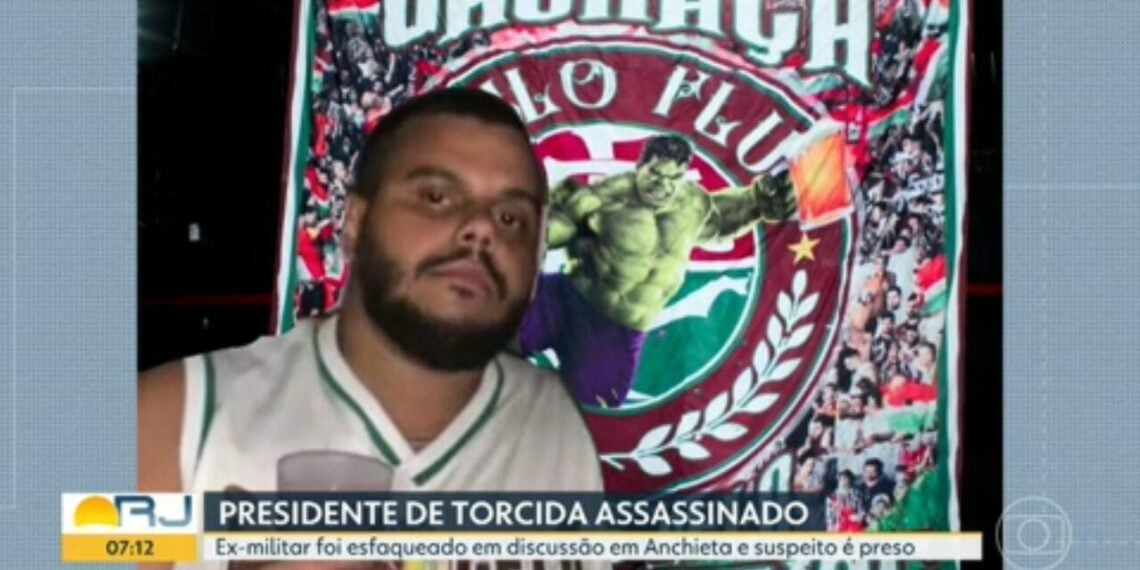 Ao ser esfaqueado, presidente de torcida organizada do Flu pediu que família cuidasse do filho de 4 anos: 'Não me deixem morrer' - G1