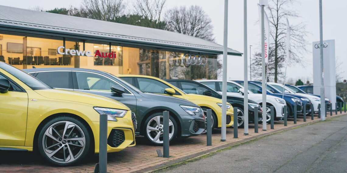 Compradores privados compraram menos carros novos no ano passado do que o atingido pela Covid em 2020