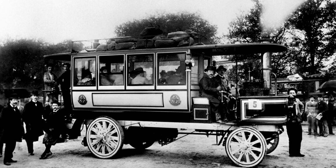 A gênese de ônibus e vans autopropulados