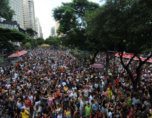 Carnaval de BH 2025: veja os blocos que desfilam neste sábado (22/2) - Estado de Minas