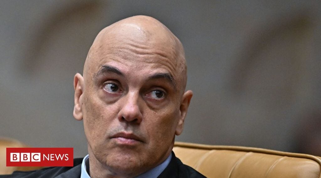 Bolsonaro denunciado: empresa de Trump entra com processo contra Alexandre de Moraes - BBC News Brasil